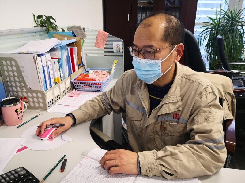 王兆猛的“日?！薄洿筇粕綎|清潔能源開發(fā)有限公司人力資源部負責(zé)人王兆猛