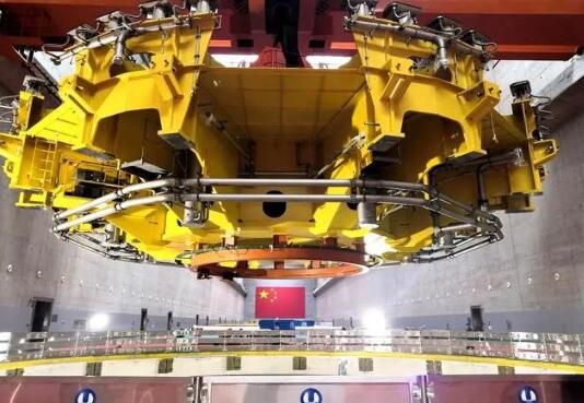 左右開“工”，三峽電站兩臺下機(jī)架同日回裝
