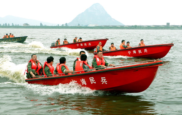 國(guó)網(wǎng)寧?？h供電公司為“抗災(zāi)治患”在8個(gè)供電所均組建應(yīng)急救援隊(duì)