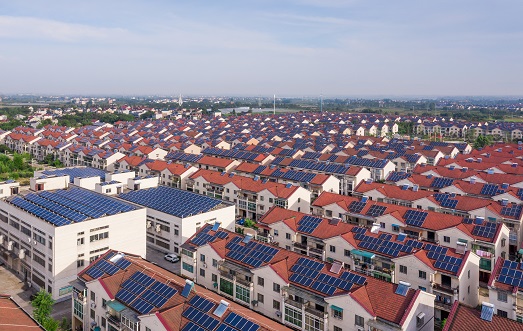 【兩會】南存輝委員：建議戶用光伏電力納入綠電、綠證、碳排放權(quán)交易市場