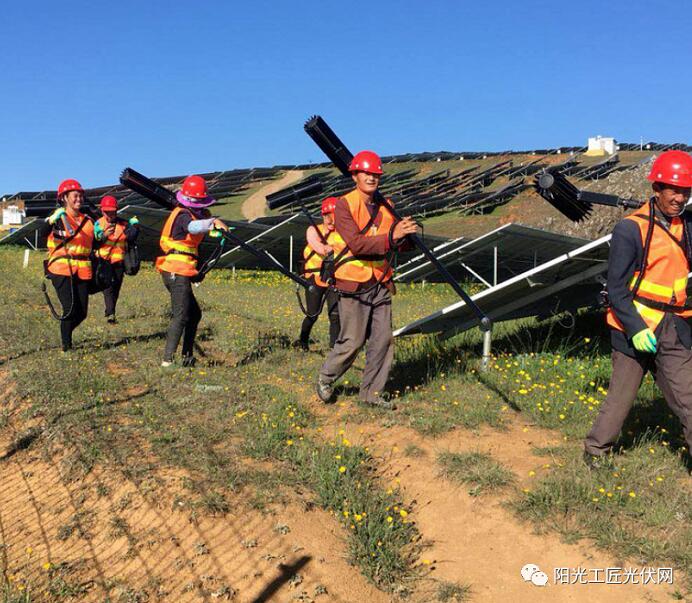 面積接近一個(gè)新加坡！青海塔拉灘光伏電站照亮“陽光之路”