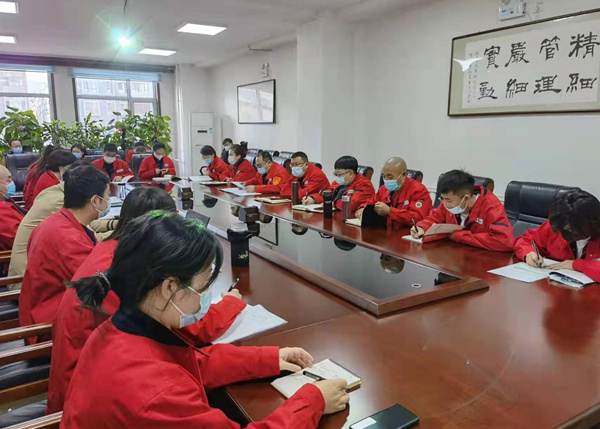 烏海市千里山供電公司：宣貫《車輛管理標(biāo)準(zhǔn)》，加強車輛日常管理