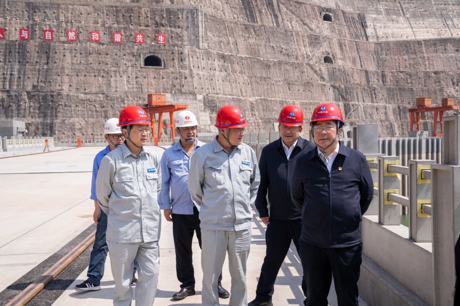國(guó)資委黨建局局長(zhǎng)、央企團(tuán)工委書記姚煥調(diào)研白鶴灘水電站
