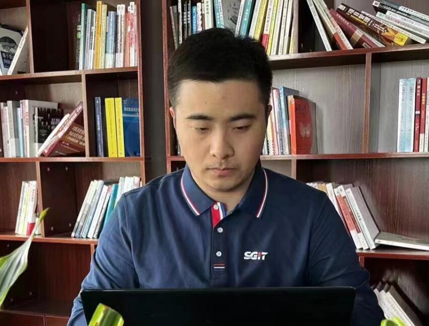 國(guó)家電網(wǎng)公司青年崗位能手許軻：潛心沉淀，厚積薄發(fā)
