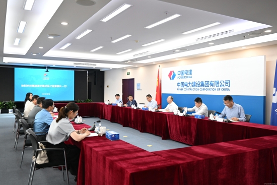 中國(guó)電建黨委常委、副總經(jīng)理徐鵬程與漳龍集團(tuán)黨委書記、董事長(zhǎng)吳子毅會(huì)談