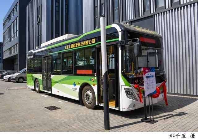 到2025年力爭發(fā)展燃料電池汽車超過10000輛，《上海交通領(lǐng)域氫能推廣應(yīng)用方案》發(fā)布