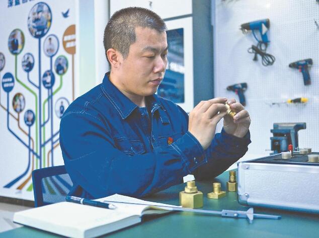何龍：扎根北疆9年，他找到了自己的位置