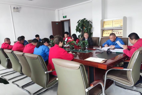 內蒙古電力集團烏海千里山供電公司：對標新細則，完成班組定級工作