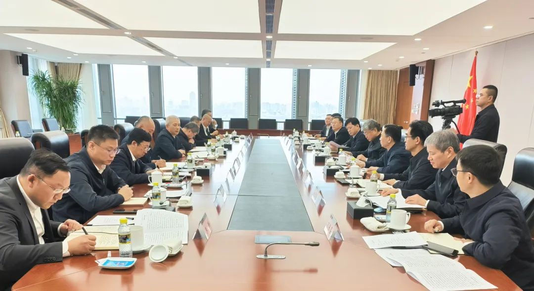 中國一重董事長徐鵬一行拜訪國家能源集團黨組書記、董事長劉國躍
