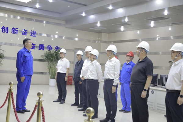 國務(wù)院國資委黨委委員、副主任茍坪到新疆華電喀什熱電公司宣講黨的二十屆三中全會精神并調(diào)研