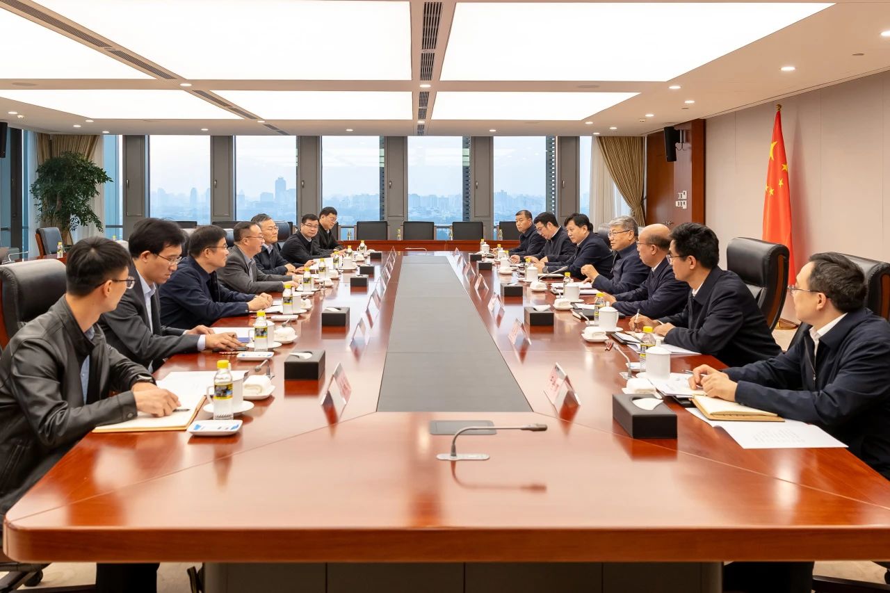 國家能源集團(tuán)黨組書記、董事長劉國躍會見中國礦業(yè)大學(xué)校長趙宏偉
