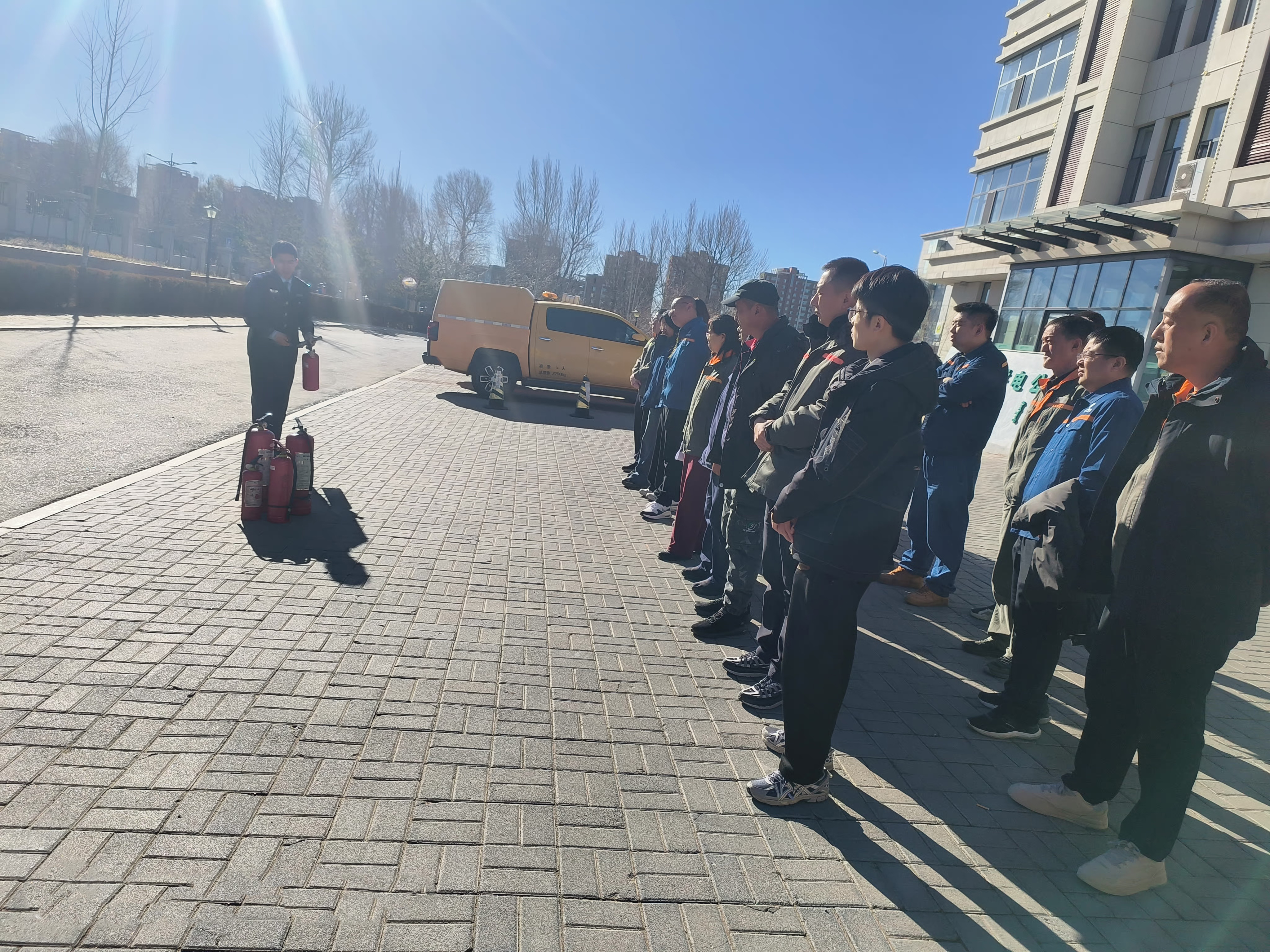 康巴什供電公司開展消防演練，筑牢安全防火墻